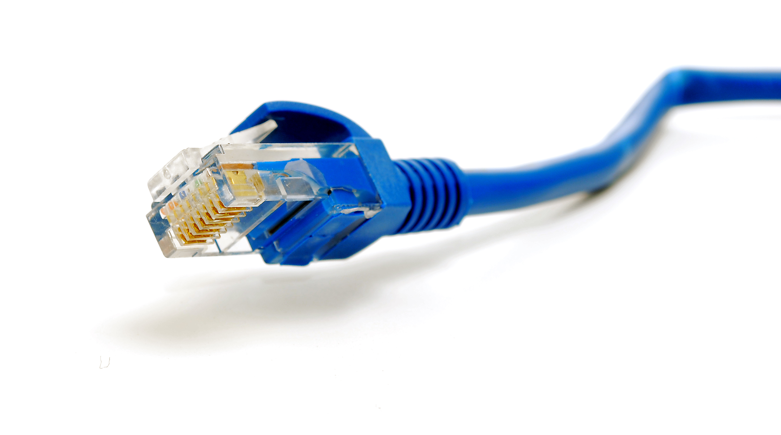 Lee más sobre el artículo La mejora de las conexiones a Internet acerca la televisión en línea al hogar