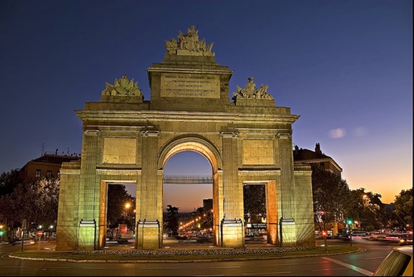 Lee más sobre el artículo El 1 de abril 2014 abre Diesl.com Madrid